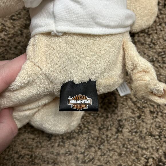 HARLEY DAVIDSON STUFFED PIG, White T Shirt - Logo, Black Bandana - Logo - 2012 - Picture 8 of 11